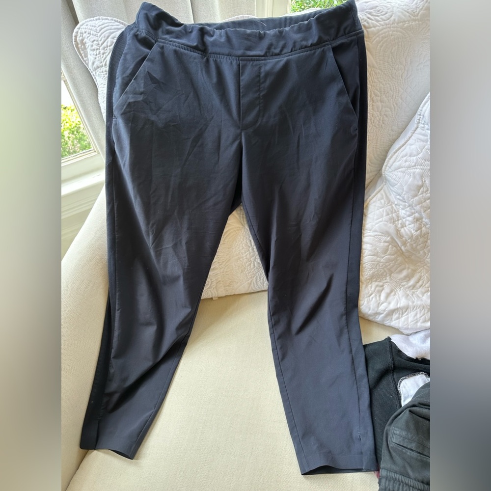 Athleta Brooklyn jogger size 6P